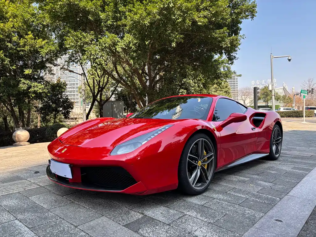 Ferrari 488 2016
