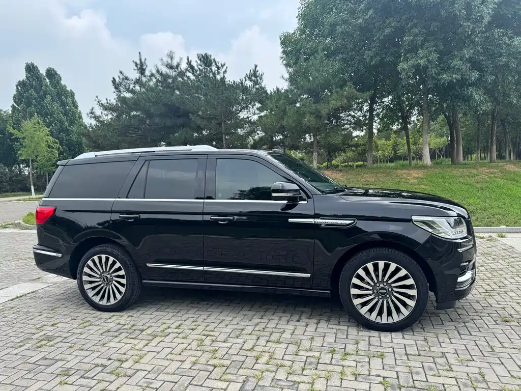 Lincoln Navigator 2020 3.5T