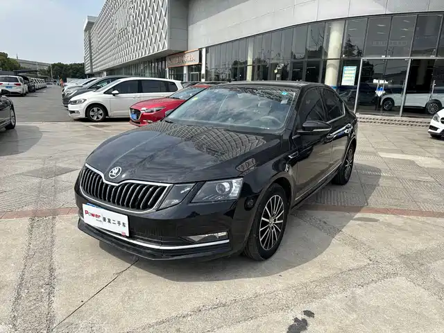 SKODA OCTAVIA 2020