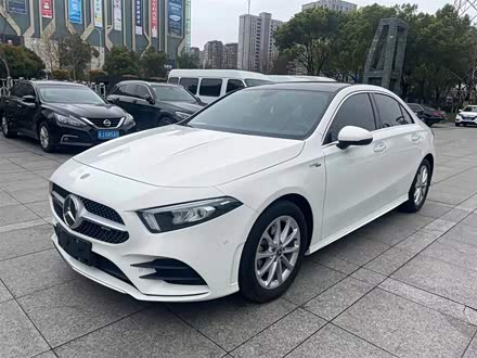 奔驰A级 2020款 A 200 L 运动轿车