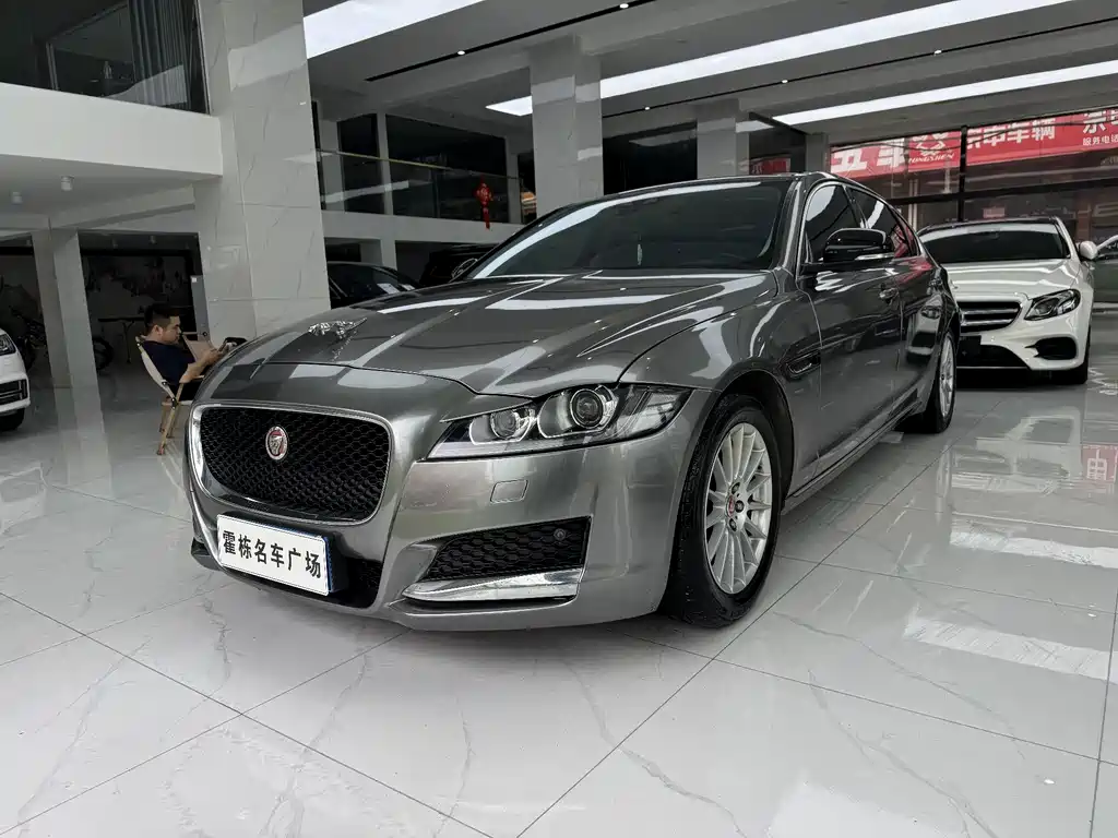 Jaguar XFL 2017
