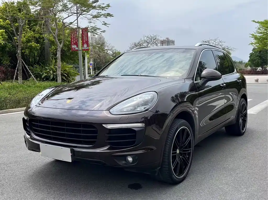 PORSCHE CAYENNE
