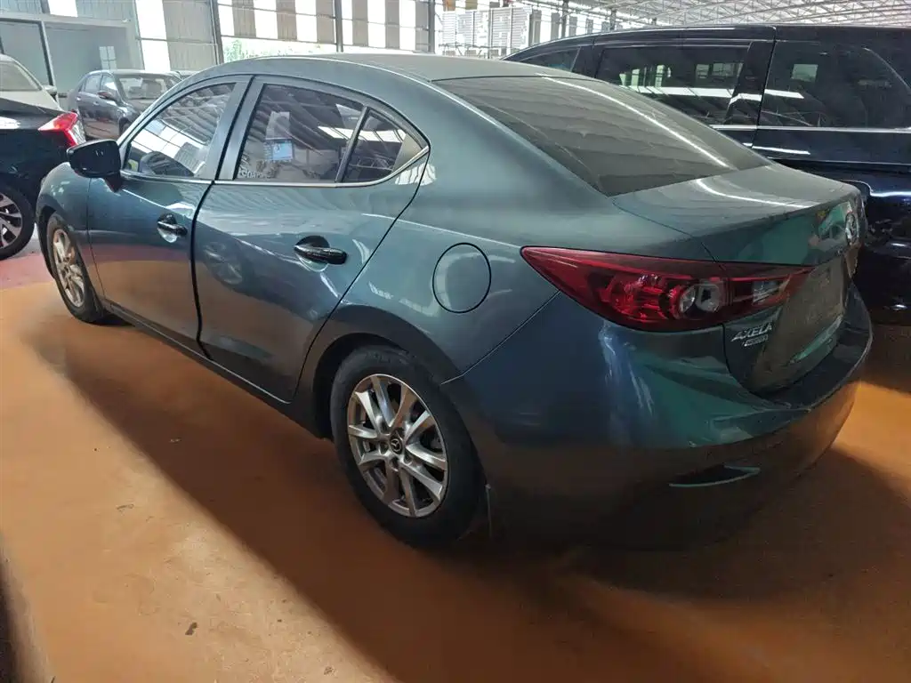 MAZDA  3 ANGKESAILA