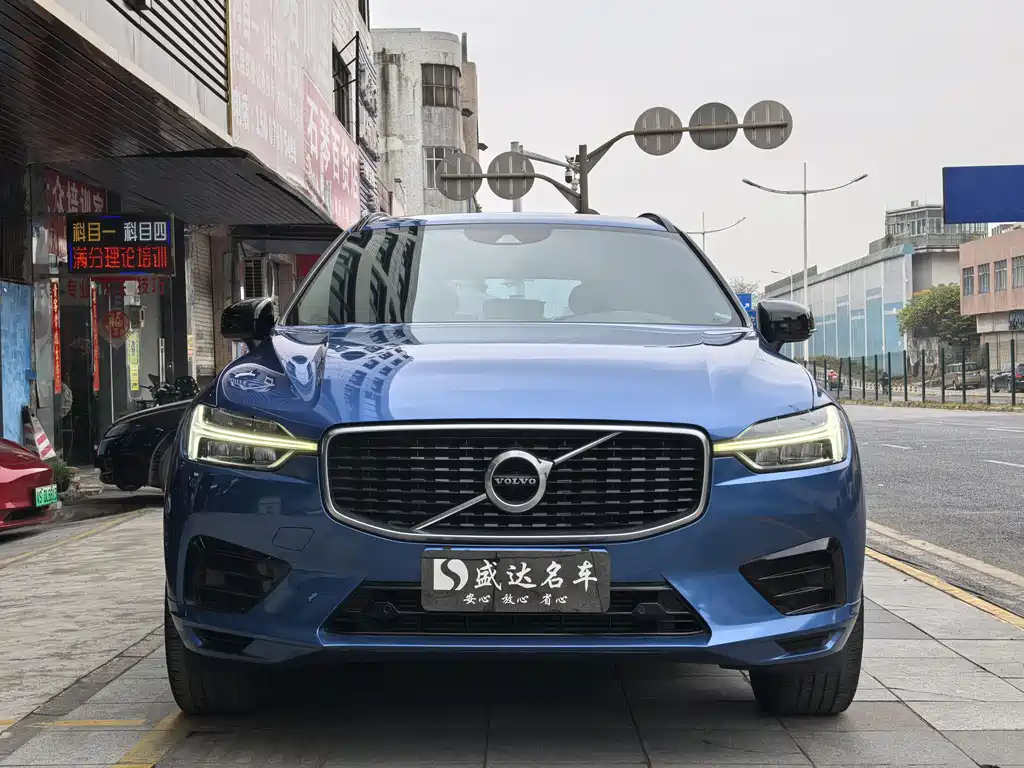 VOLVO XC60