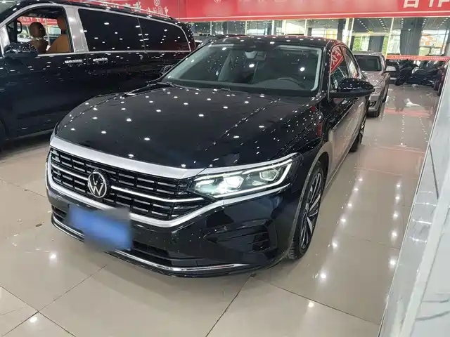 VOLKSWAGEN PASSAT 2022