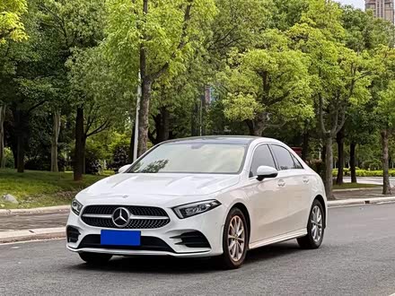 奔驰A级 2019款 A 200 L 运动轿车