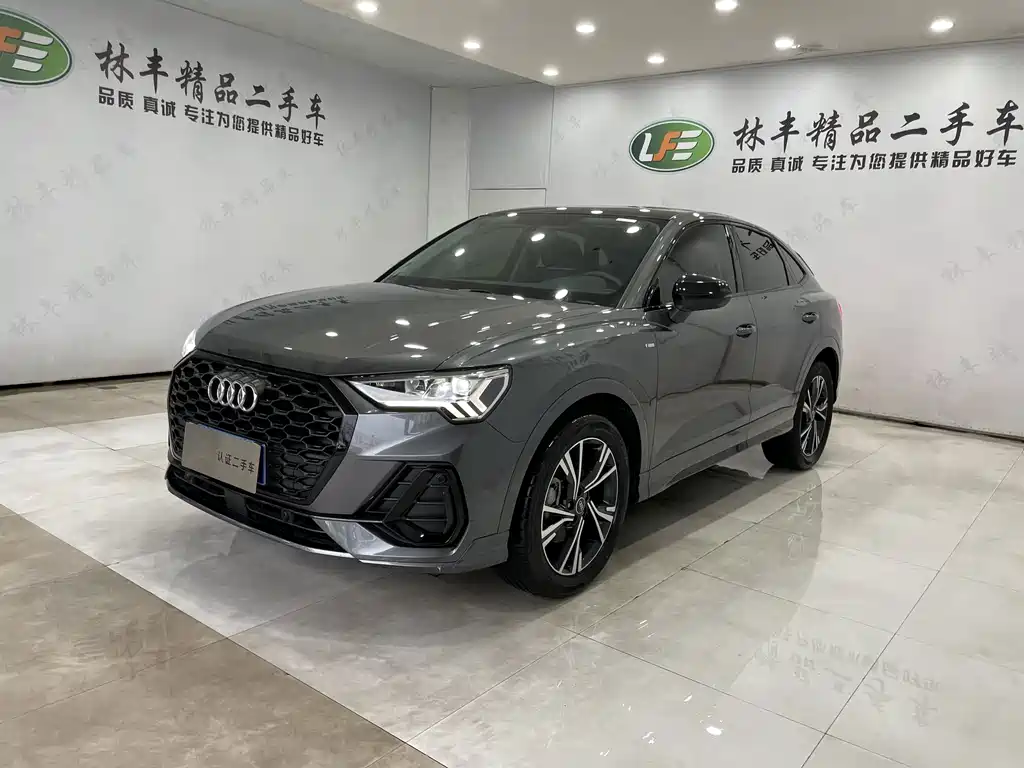 Ауди Q3 Sportback 2022 года 40 TFSI Стильная версия 29000 km 2022