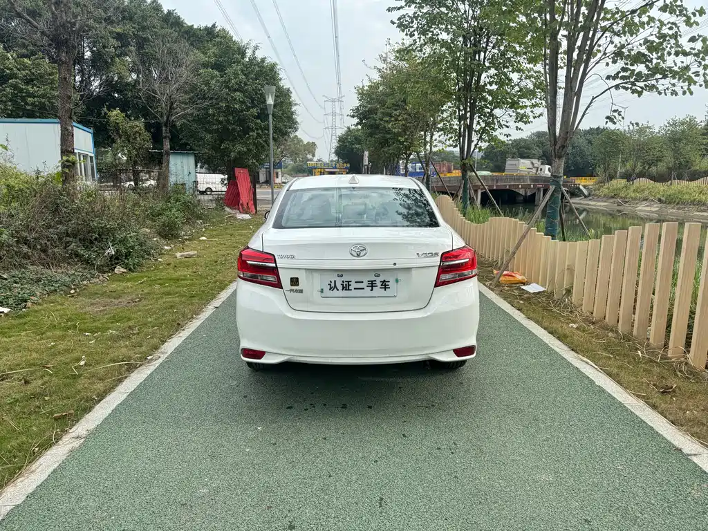 TOYOTA VIOS