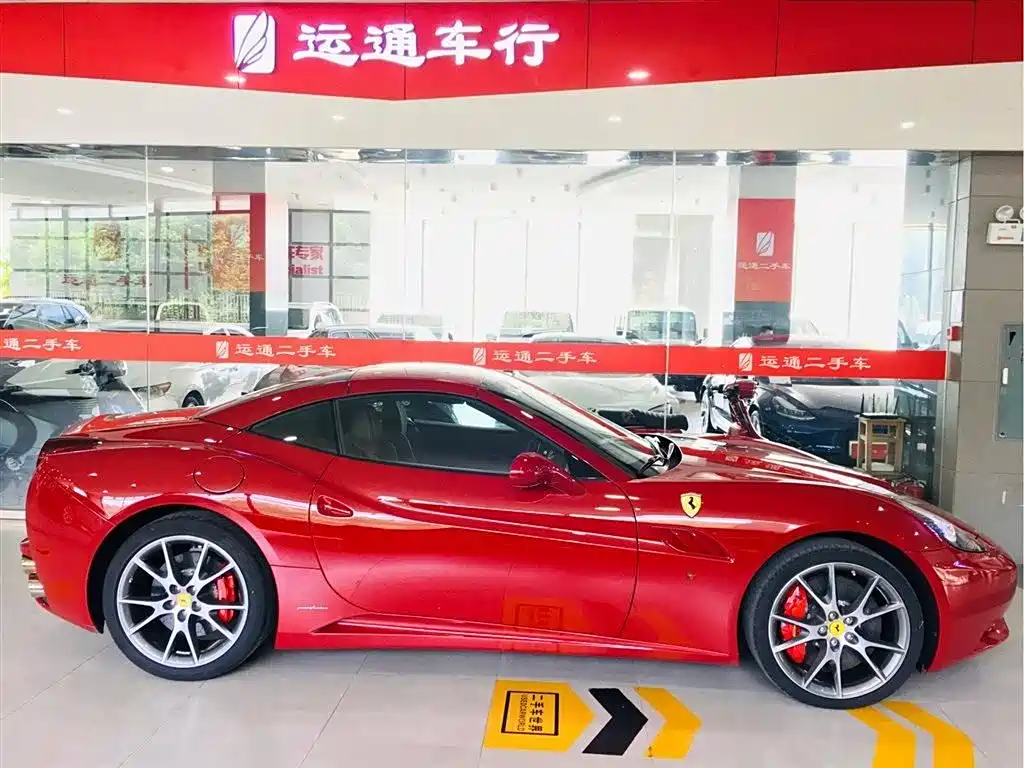 Ferrari California T 2009 4.3L
