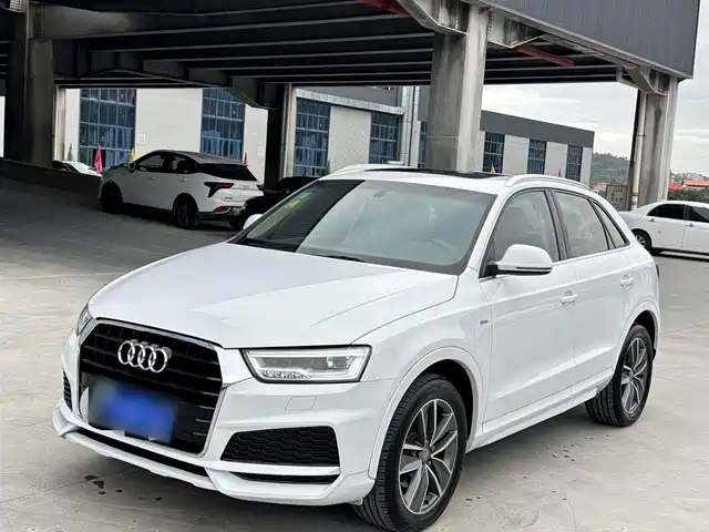 AUDI  Q3 2019