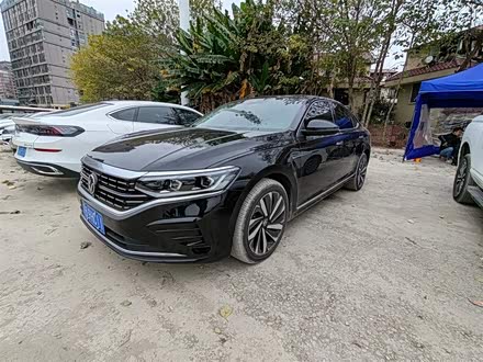 帕萨特 2022款 330TSI 星空精英版