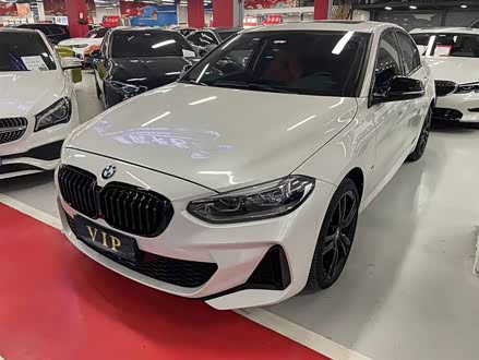 宝马1系 2021款 125i M运动曜夜版