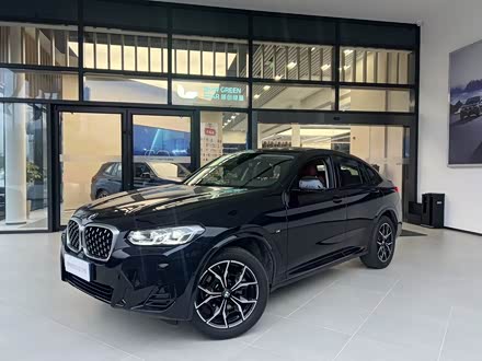 宝马X4 2022款 xDrive 25i M运动套装