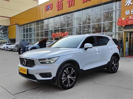沃尔沃XC40 2020款 T4 四驱智远运动版
