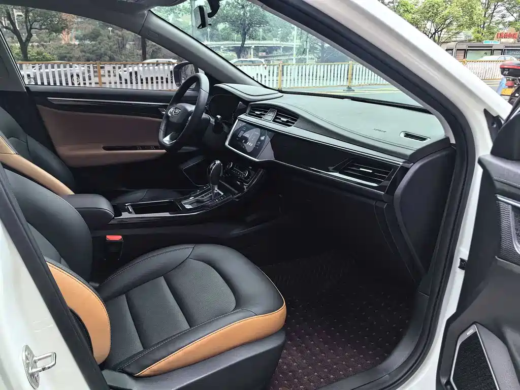 GEELY AUTOMOBILE EMGRAND GL