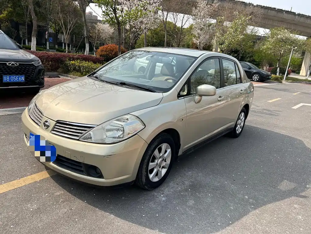 Nissan Tiida 2007