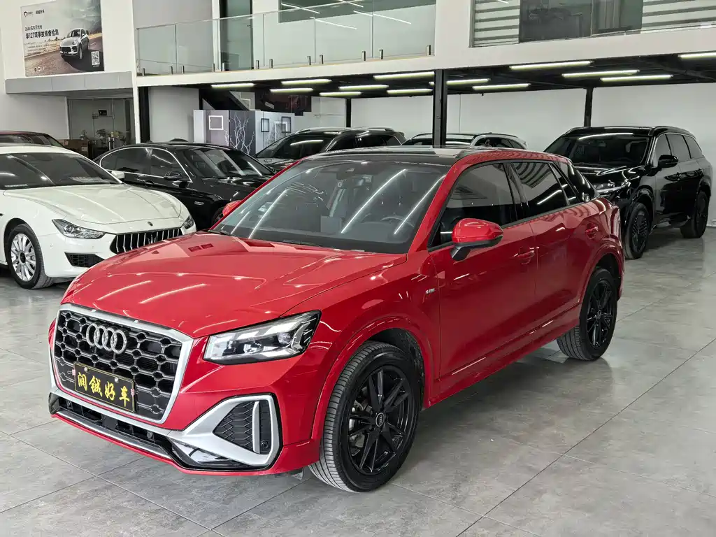 AUDI  Q2L