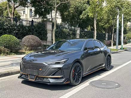 长安UNI-V 2022款 1.5T 运动版