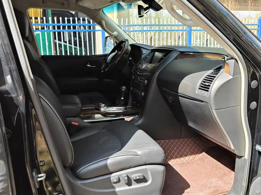 Infiniti QX 2013 QX56