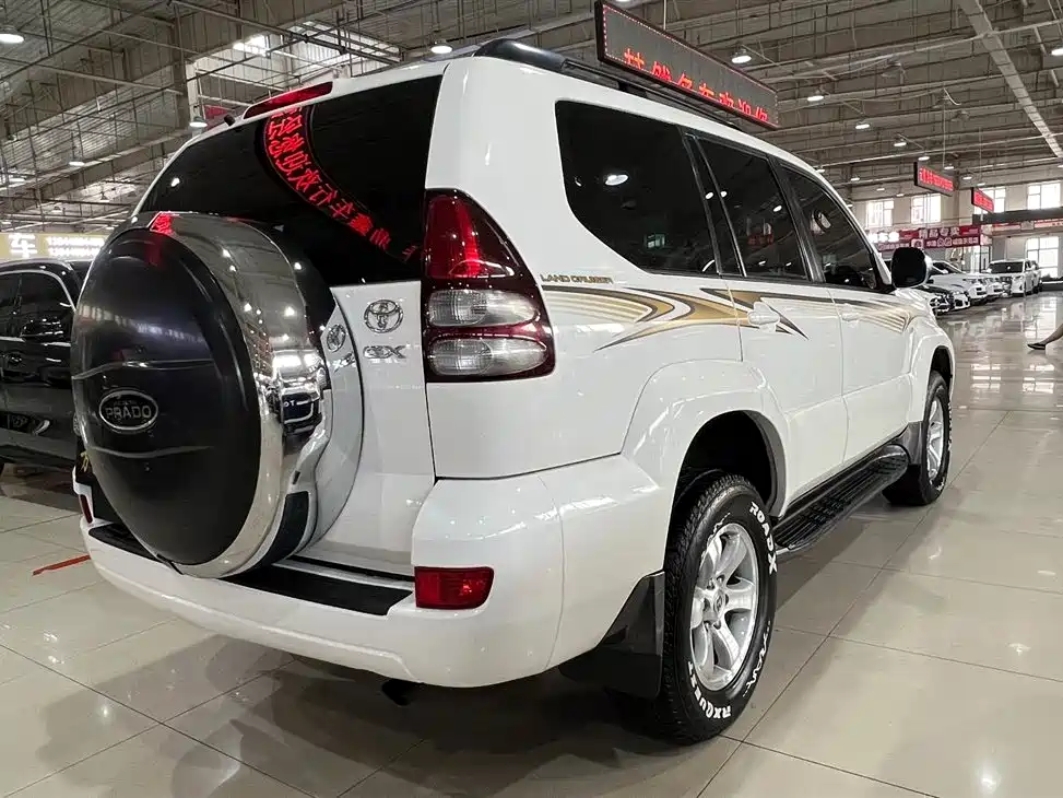Toyota Land Cruiser Prado 2005 4.0L AT GX Luxury