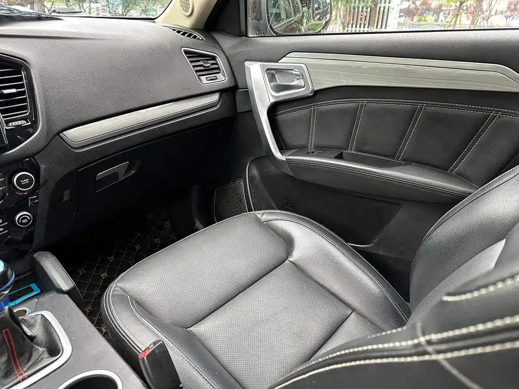 GEELY AUTOMOBILE VISION X6