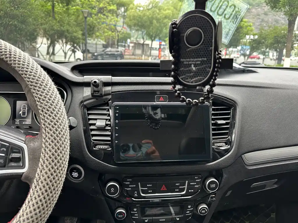 GEELY AUTOMOBILE VISION X6