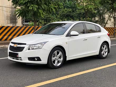 科鲁兹 2013款 掀背 1.6T 自动旗舰型