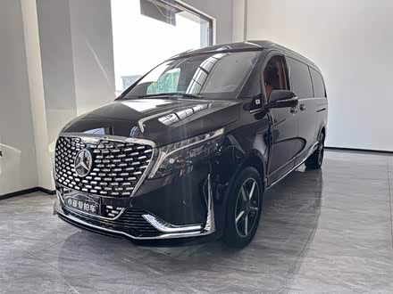 奔驰V级 2022款 V 260 L 长轴距豪华版