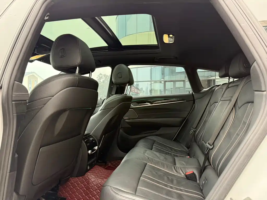BMW 6 SERIES GT