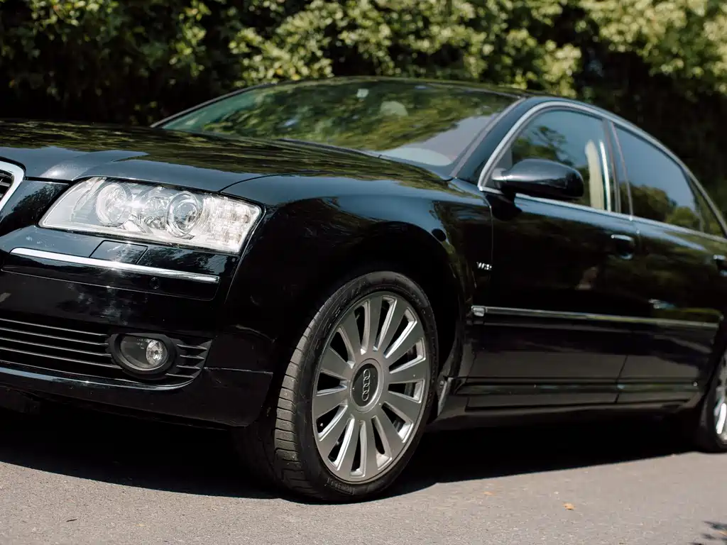 Audi A8 2006 A8L 6.0 W12 quattro Flagship