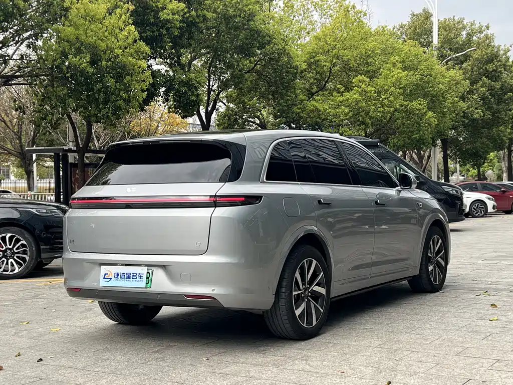 Li Auto IDEAL L7