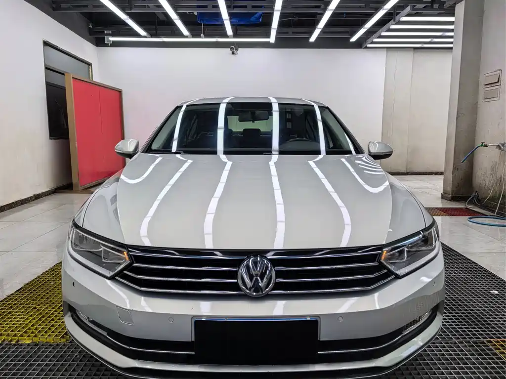 Купить Volkswagen Magotan