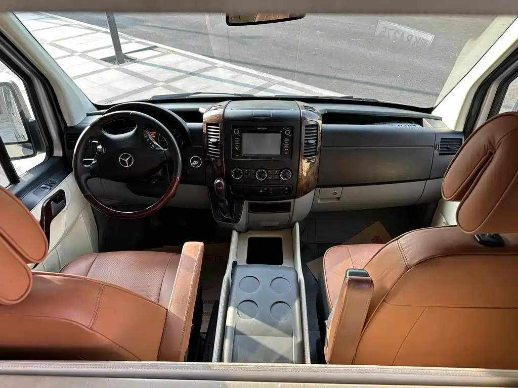 Mercedes-Benz Sprinter 2015 3.5L AT