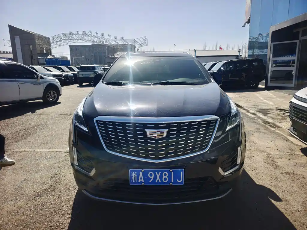 CADILLAC XT5