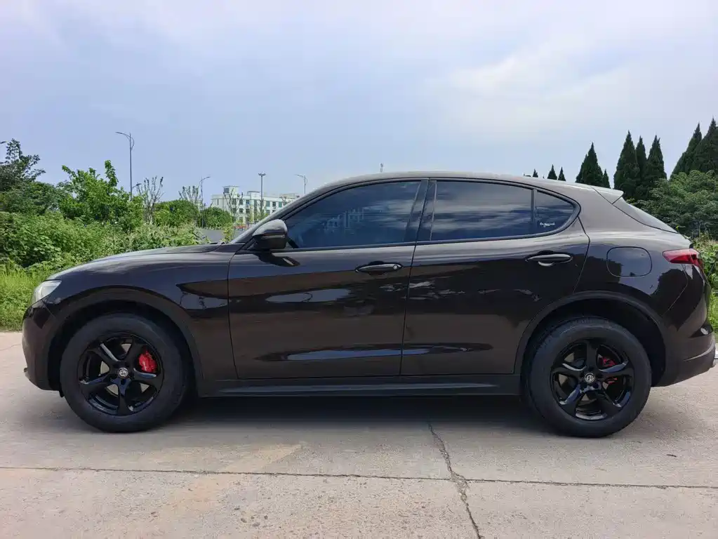 ALFA ROMEO STELVIO