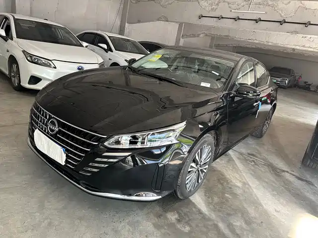 NISSAN TEANA