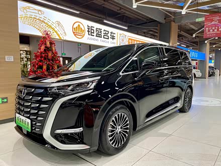 腾势D9 2022款 DM-i 970 四驱旗舰型