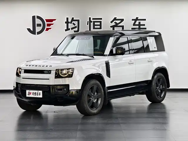 LAND ROVER DEFENDER 2024