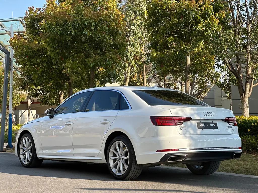AUDI  A4L