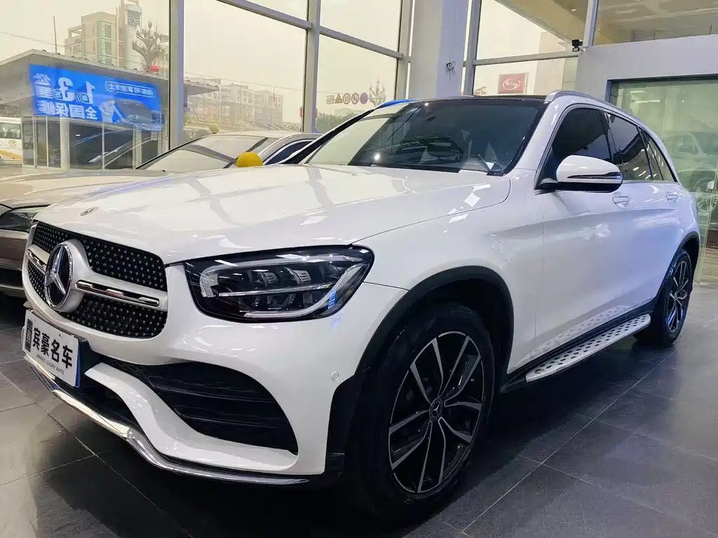 MERCEDES-BENZ GLC