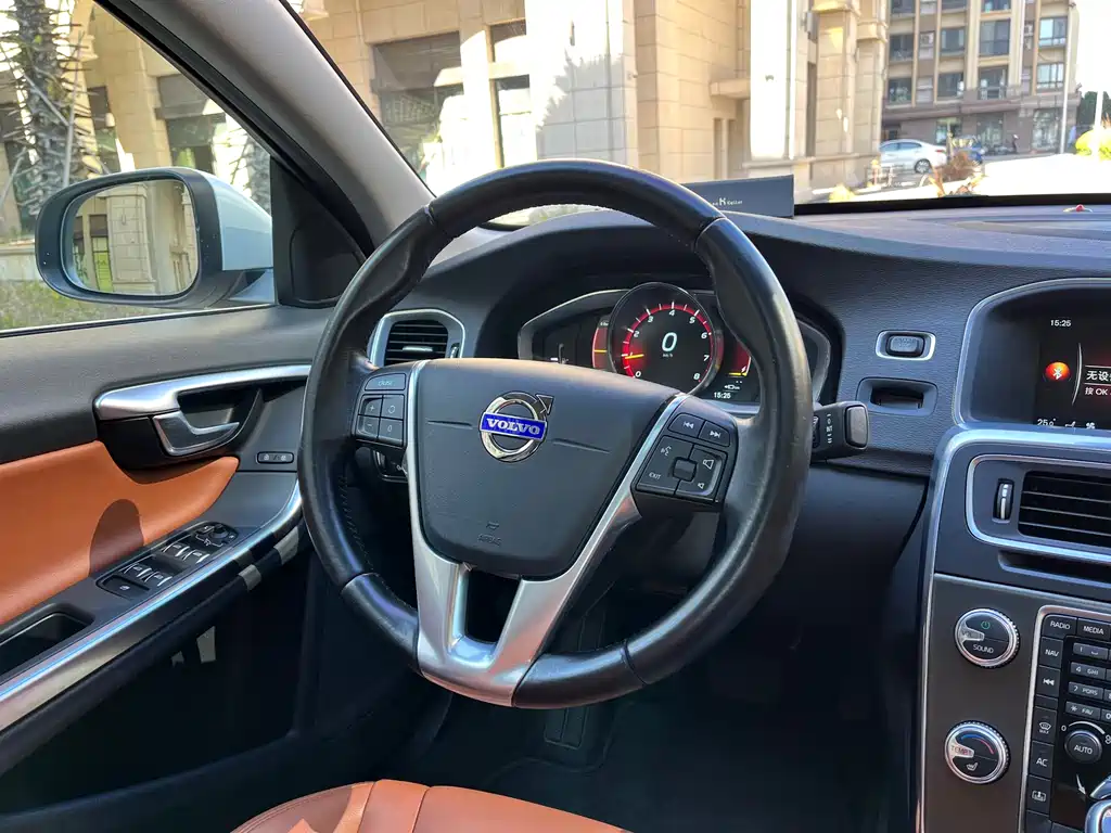 Volvo S60 PHEV S60L E Drive Hybrid T6 Smart Drive Edition, фото 7