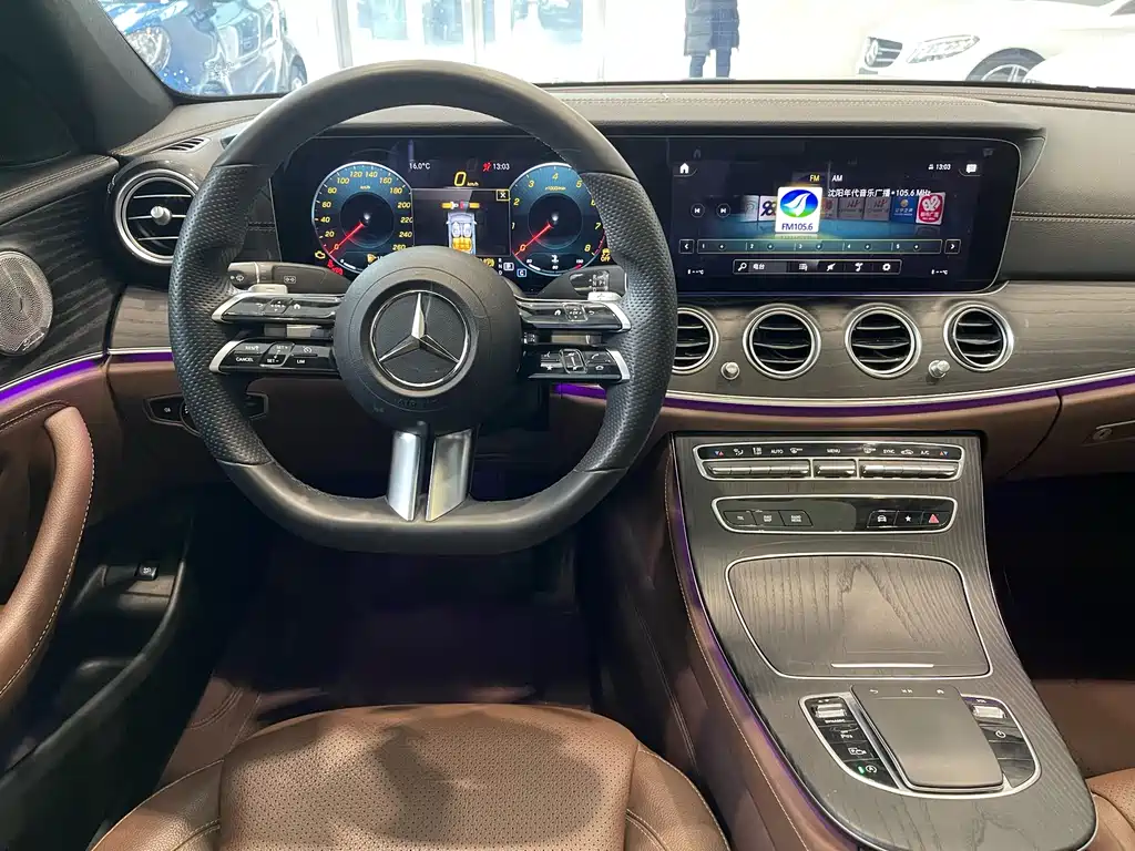 MERCEDES-BENZ E CLASS