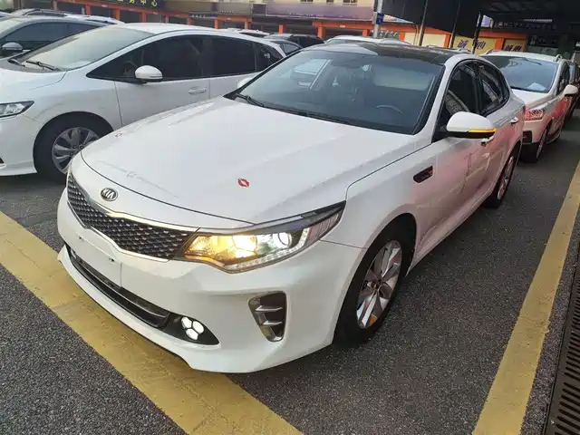 KIA  K5 2019