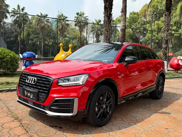 AUDI Q2L