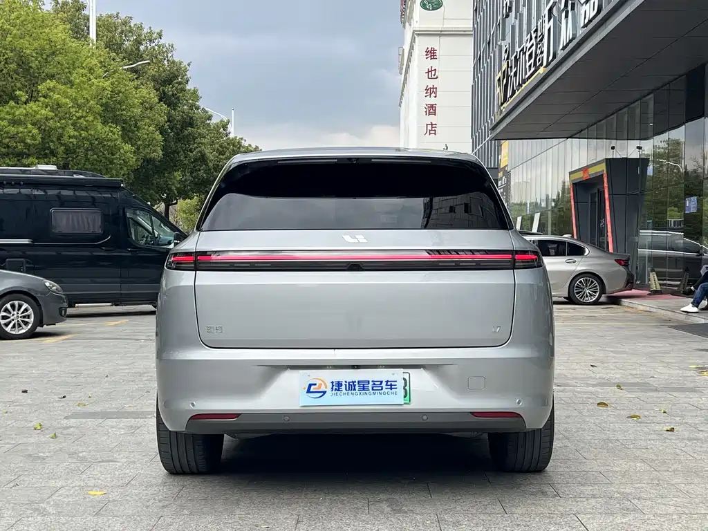 Li Auto IDEAL L7
