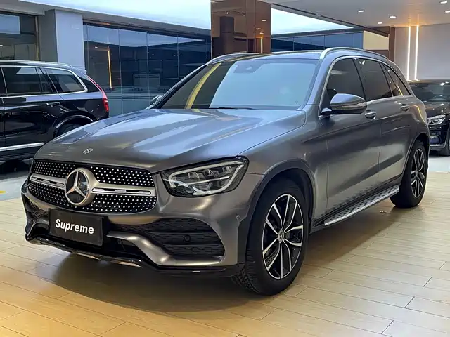 MERCEDES-BENZ GLC