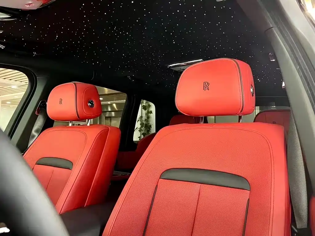 ROLLS-ROYCE CULLINAN