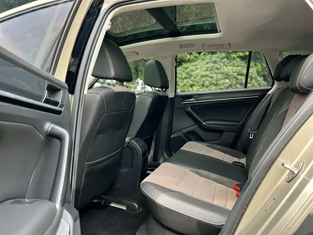 VOLKSWAGEN C TREK WEI COLLAR