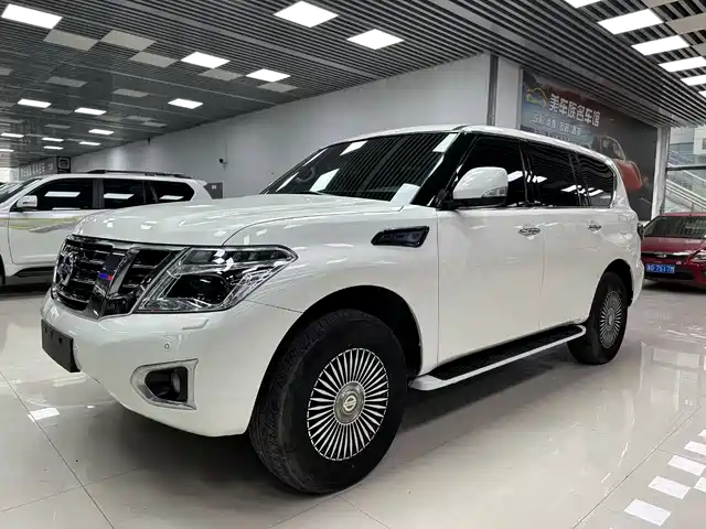 NISSAN TOURE 2019