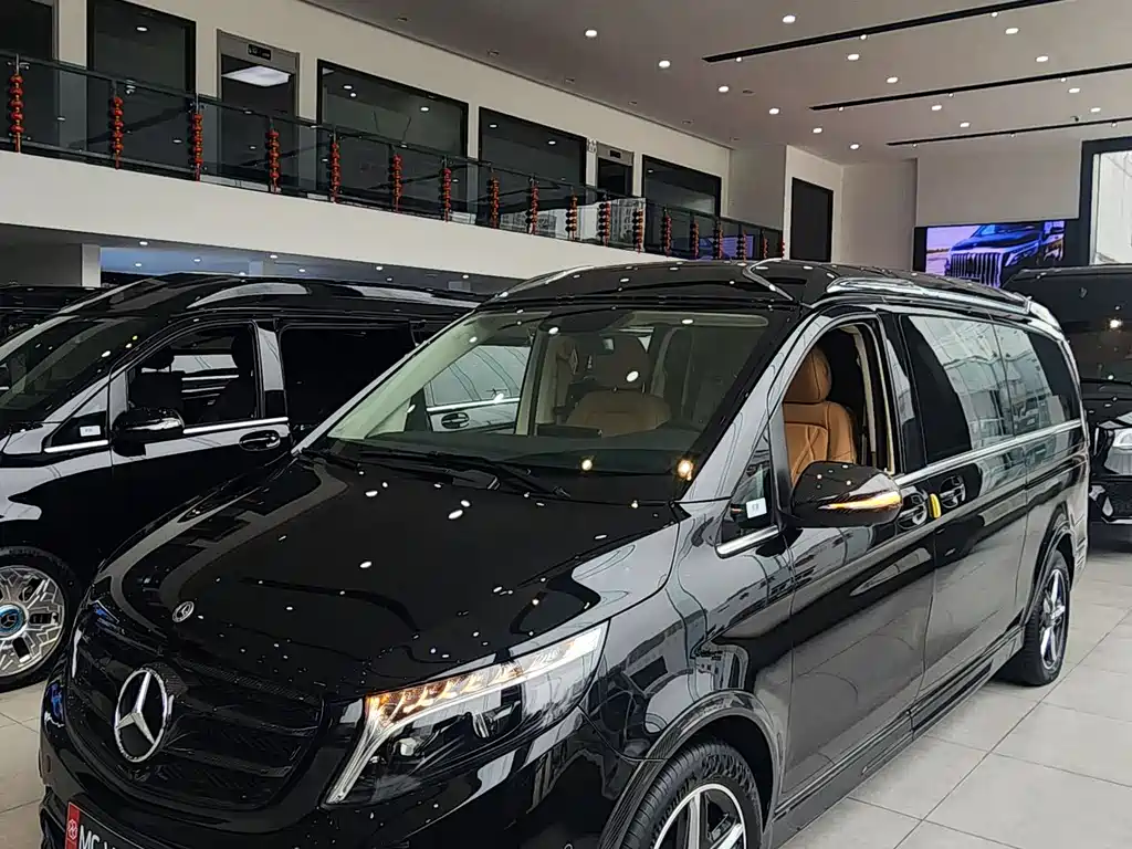 Mercedes-Benz V-Class 2024
